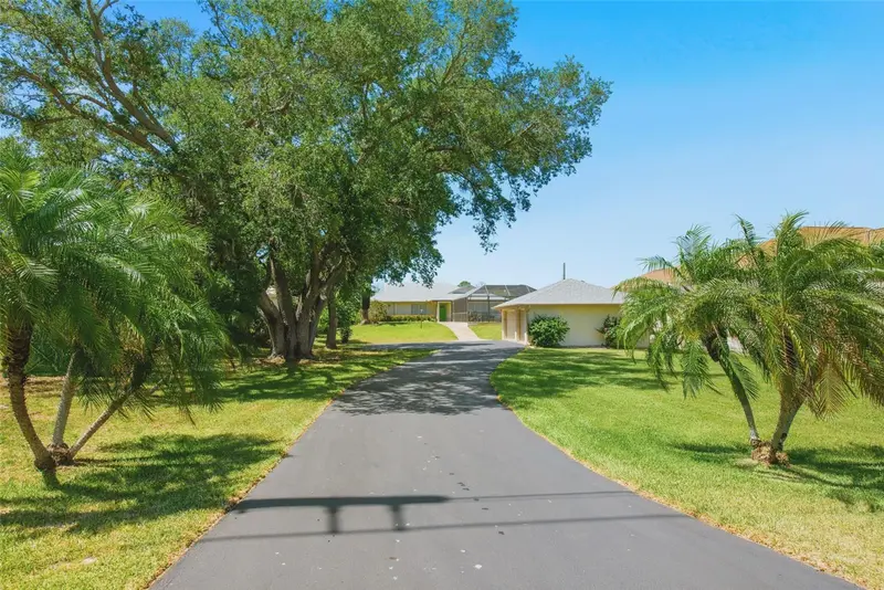 880 LEMON BAY DRIVE, VENICE, photo 2 of 88
