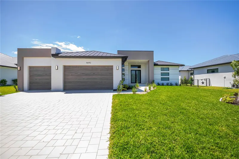 16692 LIGGETT CIRCLE, PORT CHARLOTTE