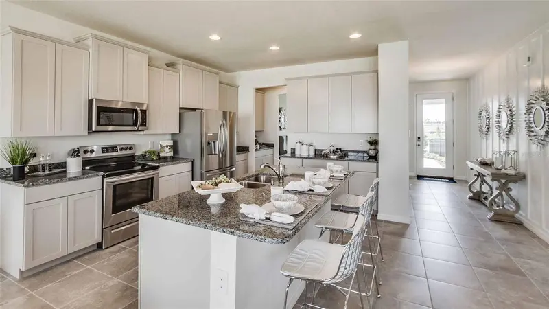 18230 GANDER TERRACE, LAKEWOOD RANCH,, photo 2 of 43
