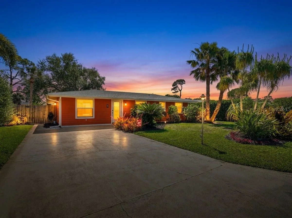 1129 Riviera StVenice, FL 34285