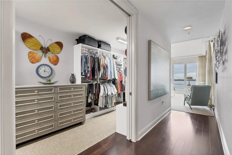 Thumbnail 23