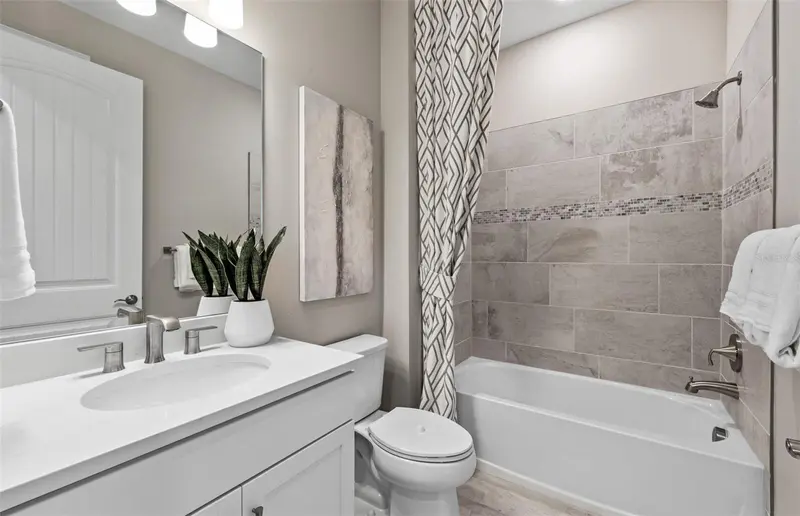 10354 BLUE RUNNER DRIVE, ENGLEWOOD, photo 2 of 8