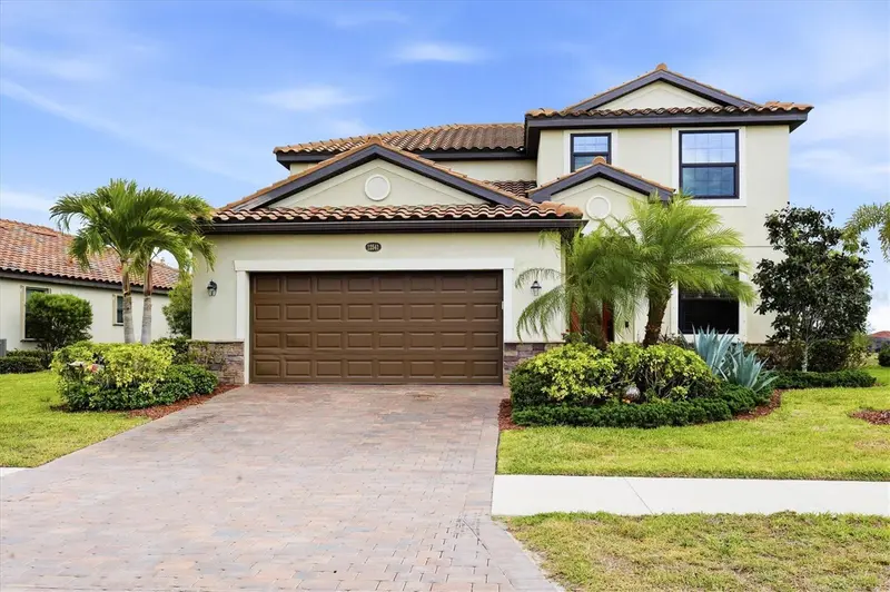 12541 CINQUETERRE DRIVE, VENICE