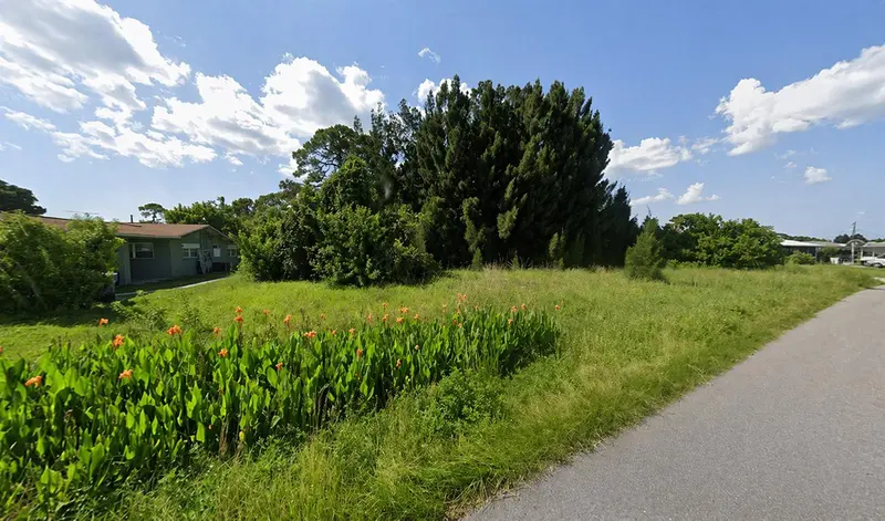 CAPILLA LANE, NORTH PORT
