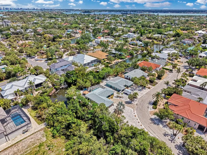 307 AVENIDA DE PARADISIO, SARASOTA