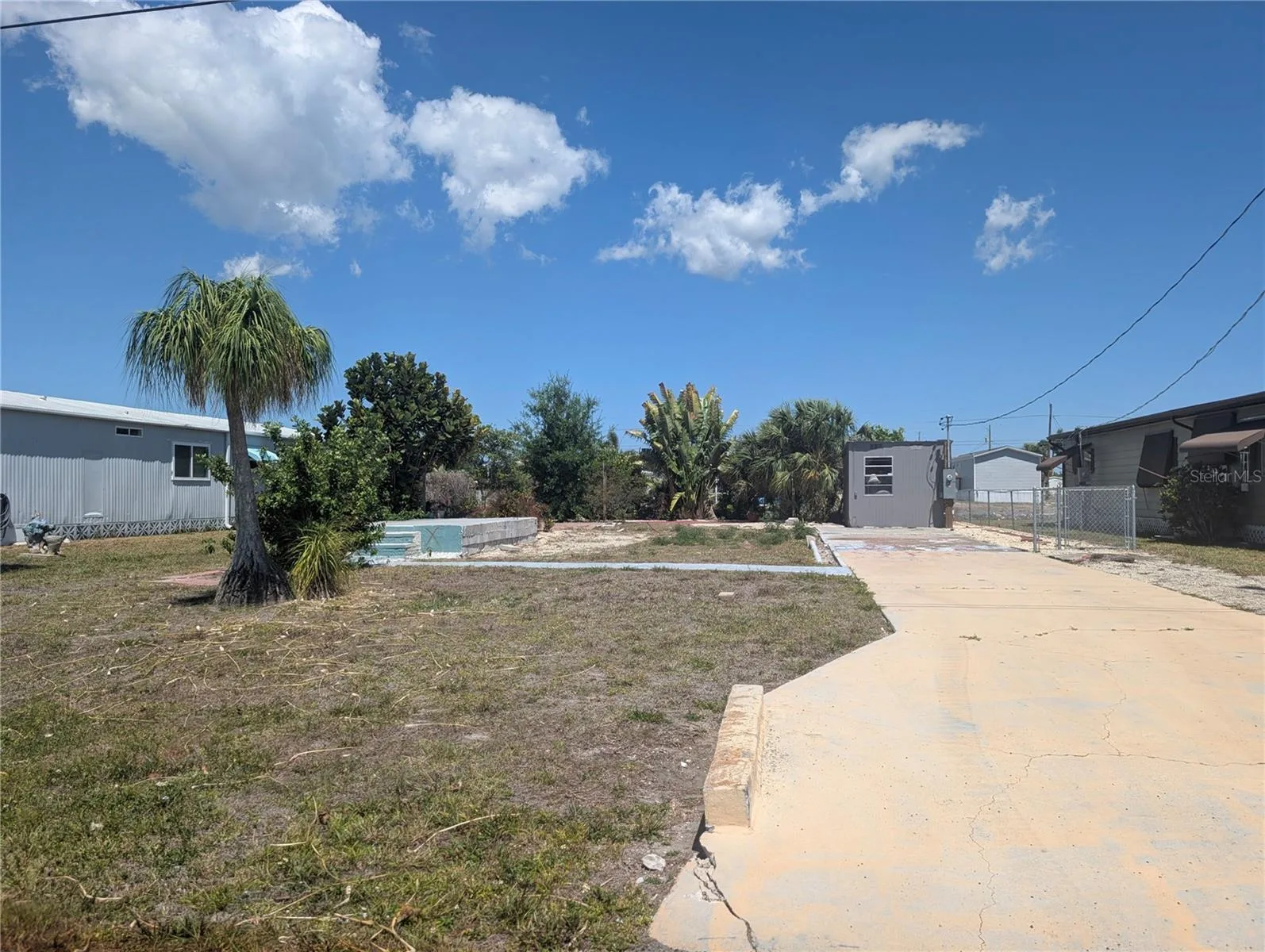 Lot view from street
