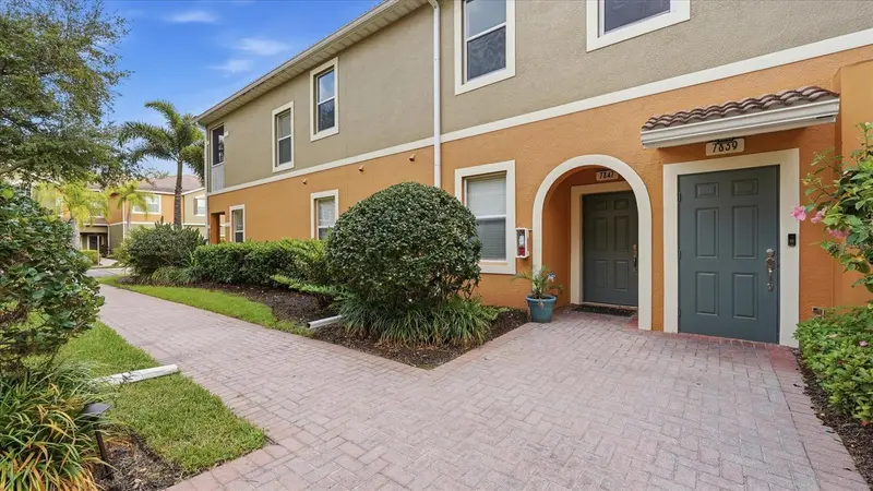 7839 LIMESTONE LANE #12-204, SARASOTA