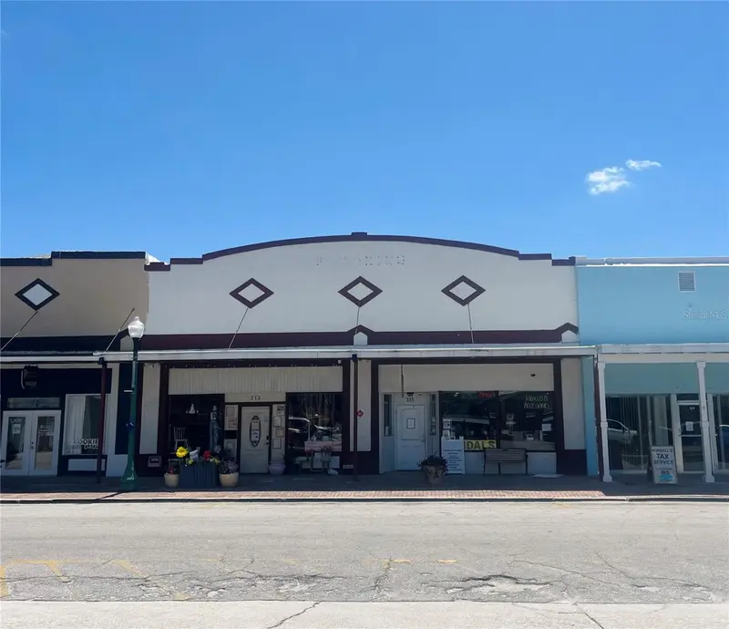 215 OAK STREET, ARCADIA