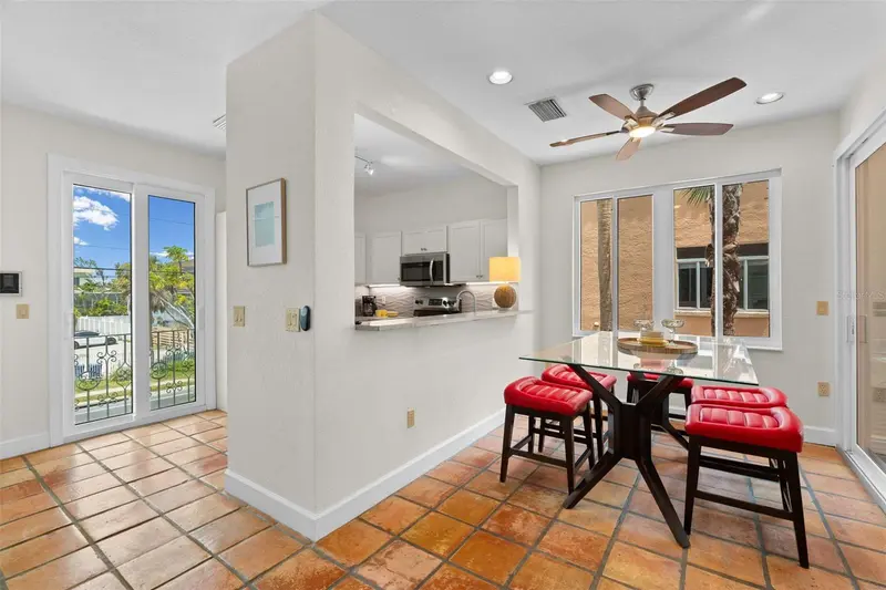 306 BEACH ROAD #306, SARASOTA, photo 5 of 35