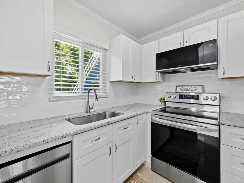 2850 GULF OF MEXICO DRIVE #5, LONGBOAT KEY, photo 4 of 24