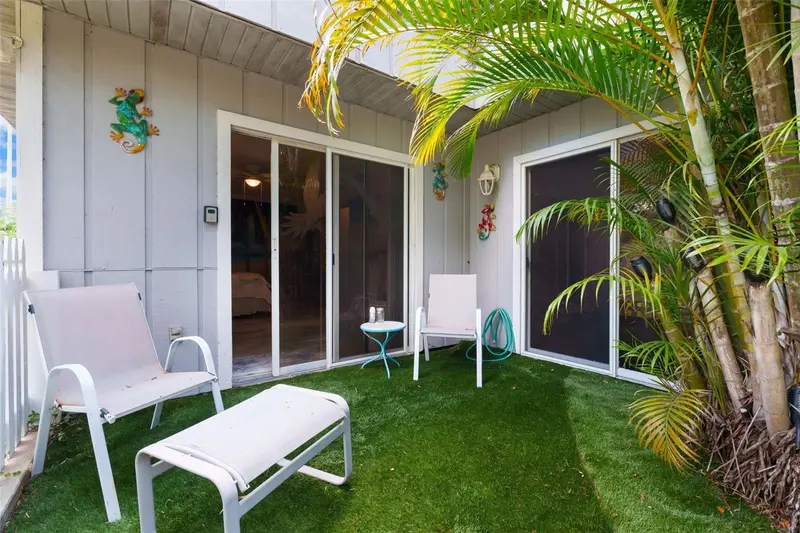 Thumbnail 38