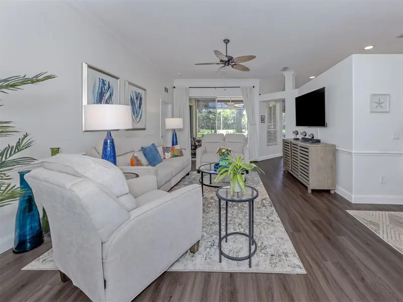 535 FALLBROOK DRIVE, VENICE, photo 5 of 65