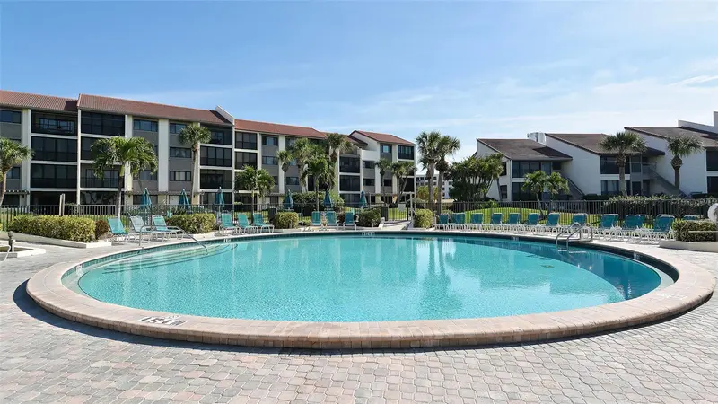 Thumbnail 42