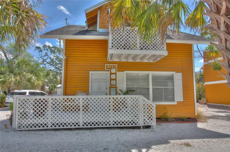 303 OSPREY AVENUE #303, SARASOTA