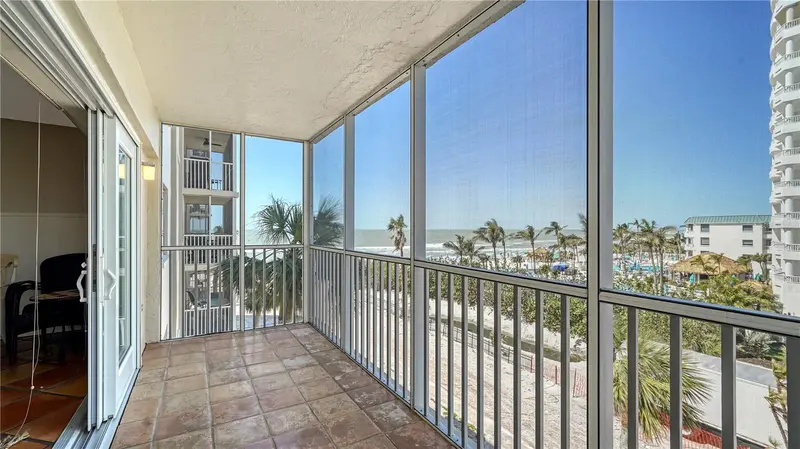 800 BENJAMIN FRANKLIN DRIVE #406, SARASOTA