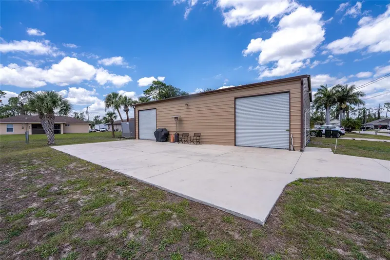 2089 MAUVE TERRACE, NORTH PORT, photo 4 of 54