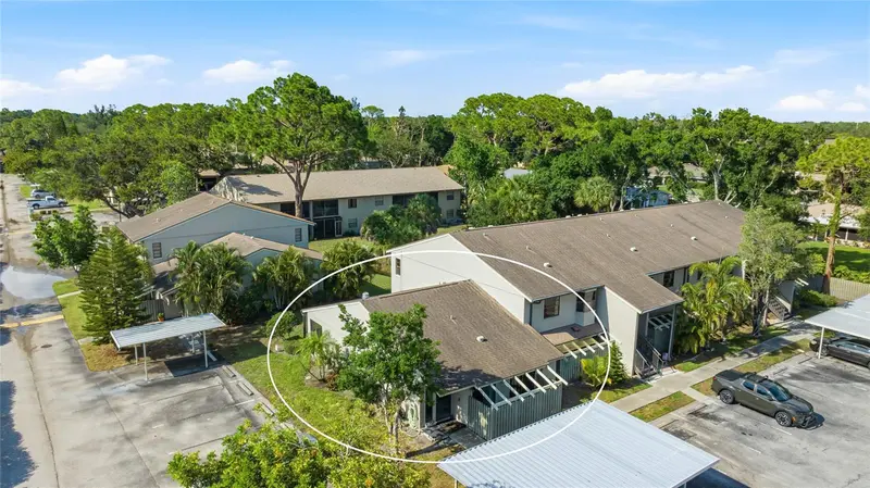 5683 SUMMERSIDE LANE #25A, SARASOTA