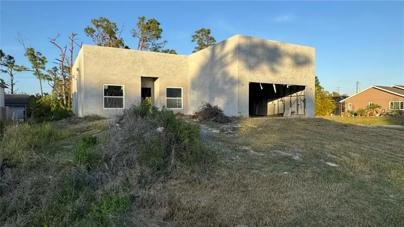 5182 HOPKINS AVENUE, PORT CHARLOTTE
