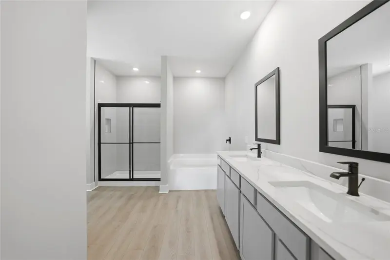 Thumbnail 26