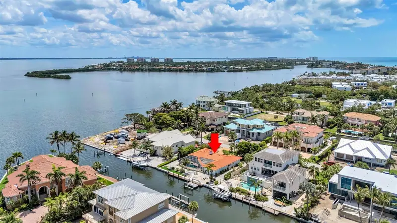 617 ROUNTREE DRIVE, LONGBOAT KEY