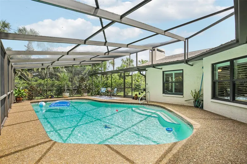 4541 CHARING CROSS ROAD, SARASOTA, photo 2 of 41