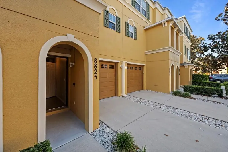 8825 WHITE SAGE LOOP, LAKEWOOD RANCH