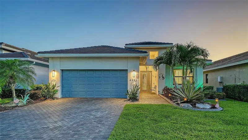 4921 SURFSIDE CIRCLE, BRADENTON