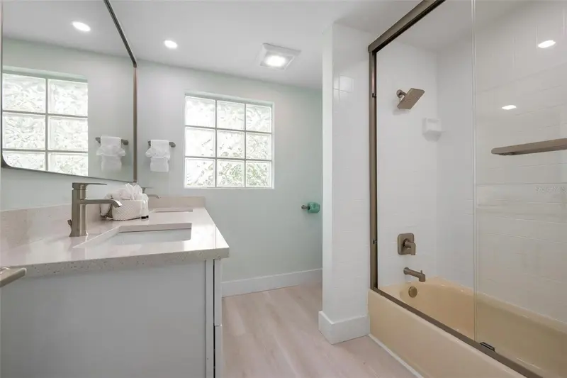 Thumbnail 21