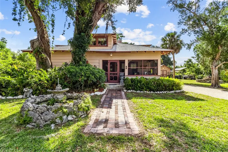 117 TUCKER AVENUE, SARASOTA