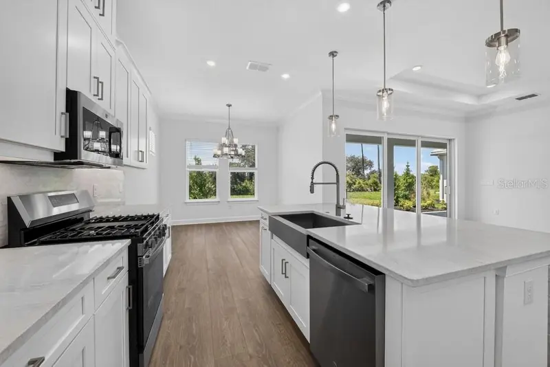10573 ECLIPSE STREET, SARASOTA, photo 4 of 61