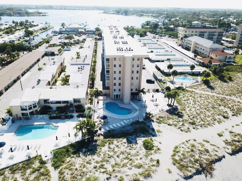 1255 TARPON CENTER DRIVE #612, VENICE