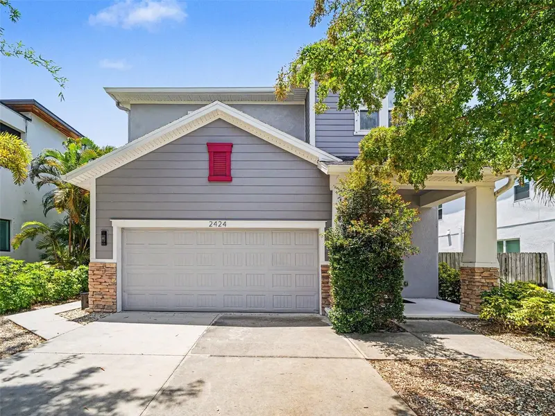 2424 WOOD STREET, SARASOTA