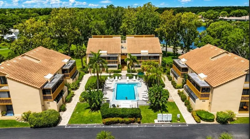 3037 WILLOW GREEN DRIVE #12, SARASOTA