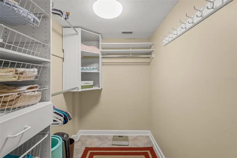 Thumbnail 33