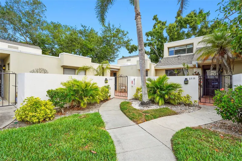 2383 LAKESIDE MEWS #D3, SARASOTA