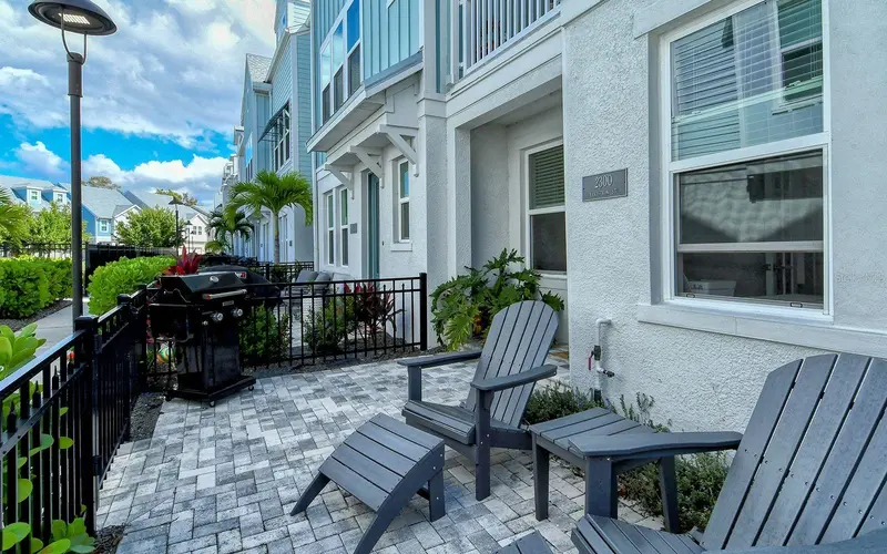 2300 LINDSTROM STREET, SARASOTA, photo 5 of 62