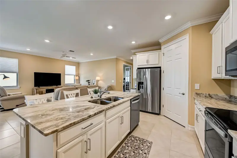 113 VINADIO BOULEVARD, NOKOMIS, photo 5 of 37