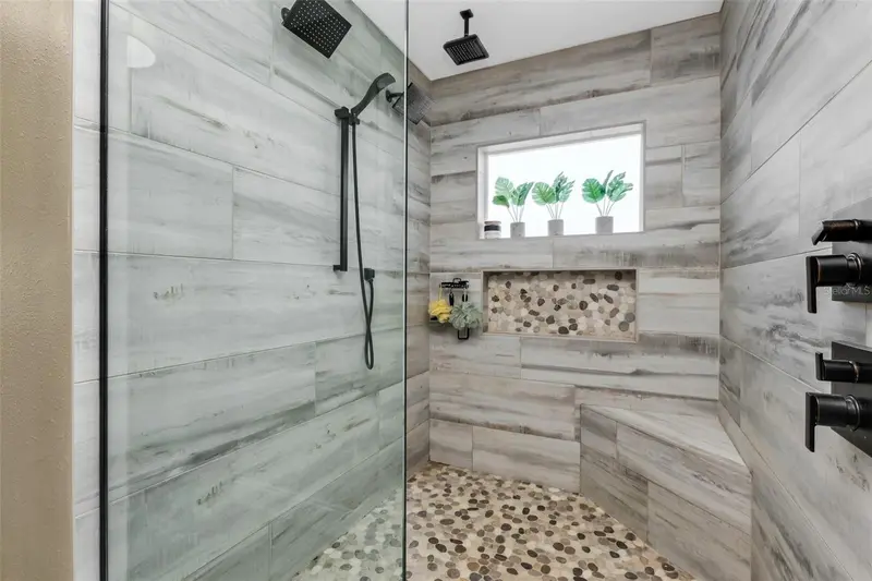 Thumbnail 43