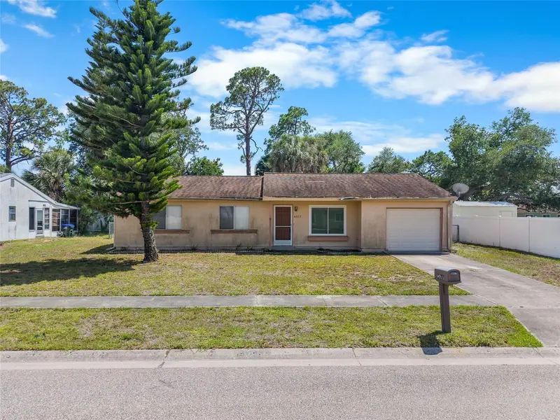 4577 MARALDO AVENUE, NORTH PORT