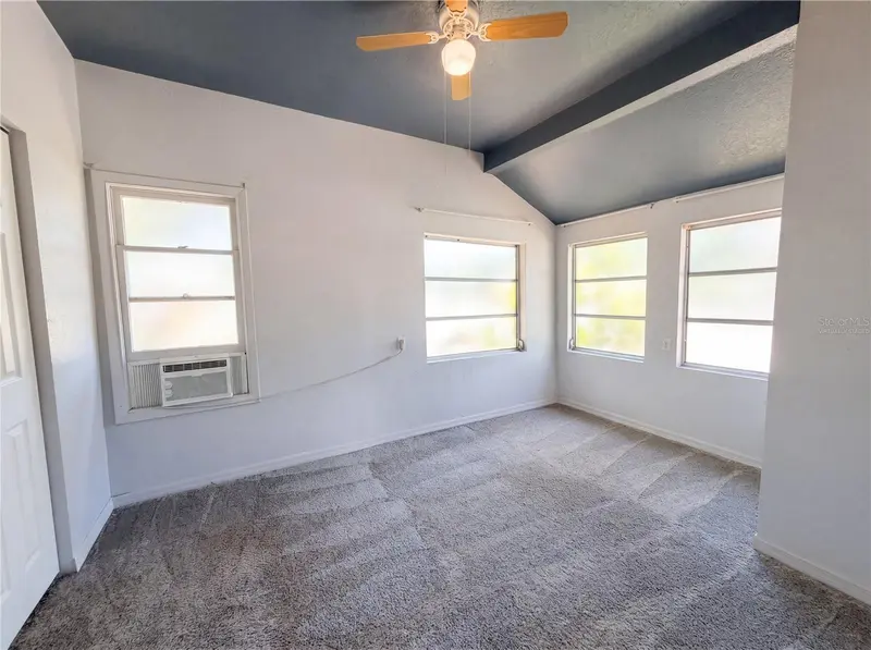 2228 ORANGE AVENUE, SARASOTA, photo 4 of 22