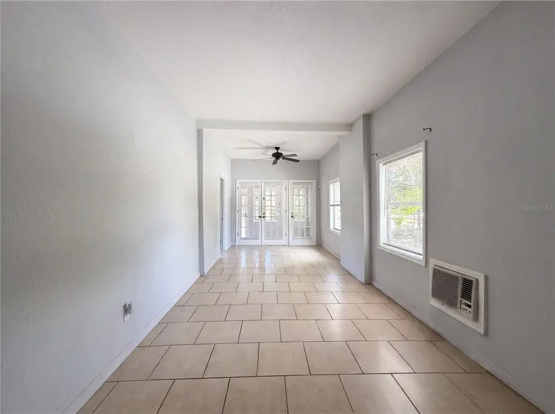 2228 ORANGE AVENUE, SARASOTA, photo 3 of 22