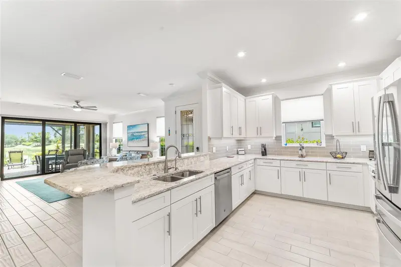5362 CICERONE STREET, SARASOTA, photo 4 of 37