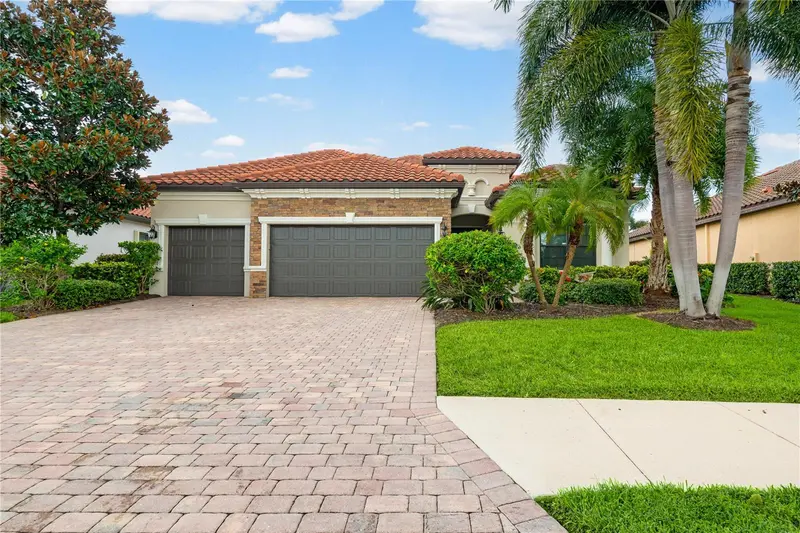 13211 RAMBLEWOOD TRAIL, BRADENTON, photo 3 of 56