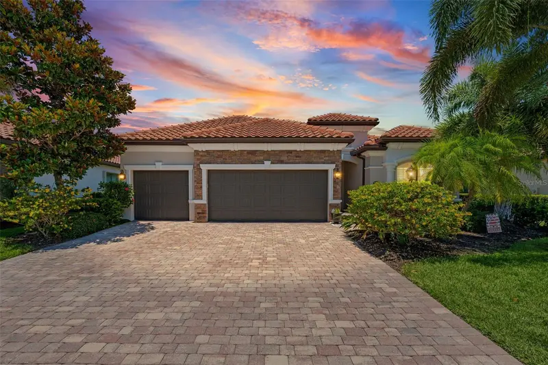 13211 RAMBLEWOOD TRAIL, BRADENTON