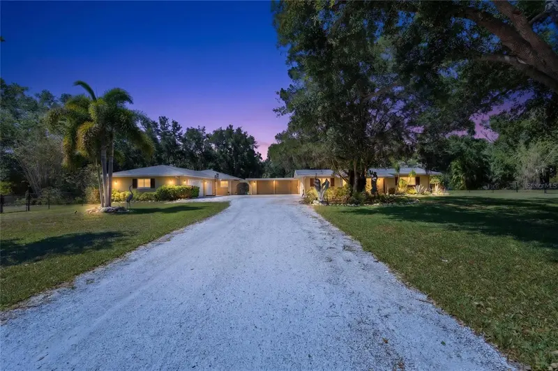 2515 49TH STREET, SARASOTA