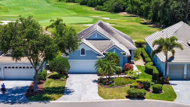 7823 HERITAGE CLASSIC COURT, LAKEWOOD RANCH