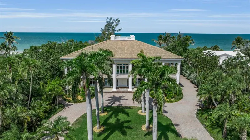 8132 SANDERLING ROAD, SARASOTA