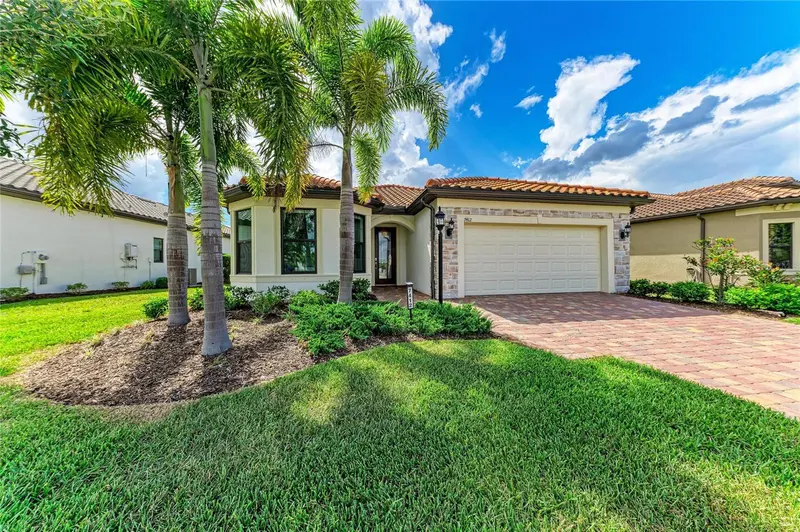7412 SUMMERLAND COVE, LAKEWOOD RANCH
