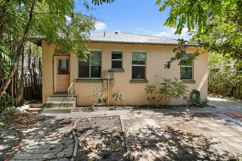 320 OHIO PLACE, SARASOTA