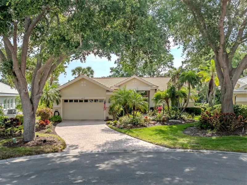 417 WELLINGTON COURT, VENICE